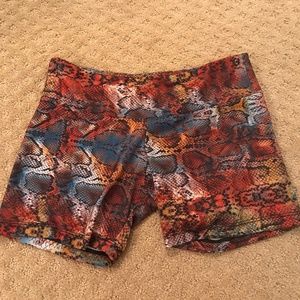 NZIE compression shorts